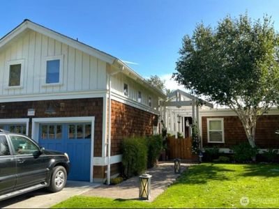 1890 Shore Avenue, Freeland, WA, 98249