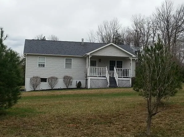 2141 Spring Rd, Punxsutawney, PA 15767