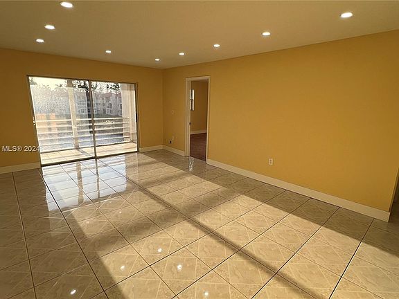 2nd image of 2701 E Sunrise Lakes Dr #312
