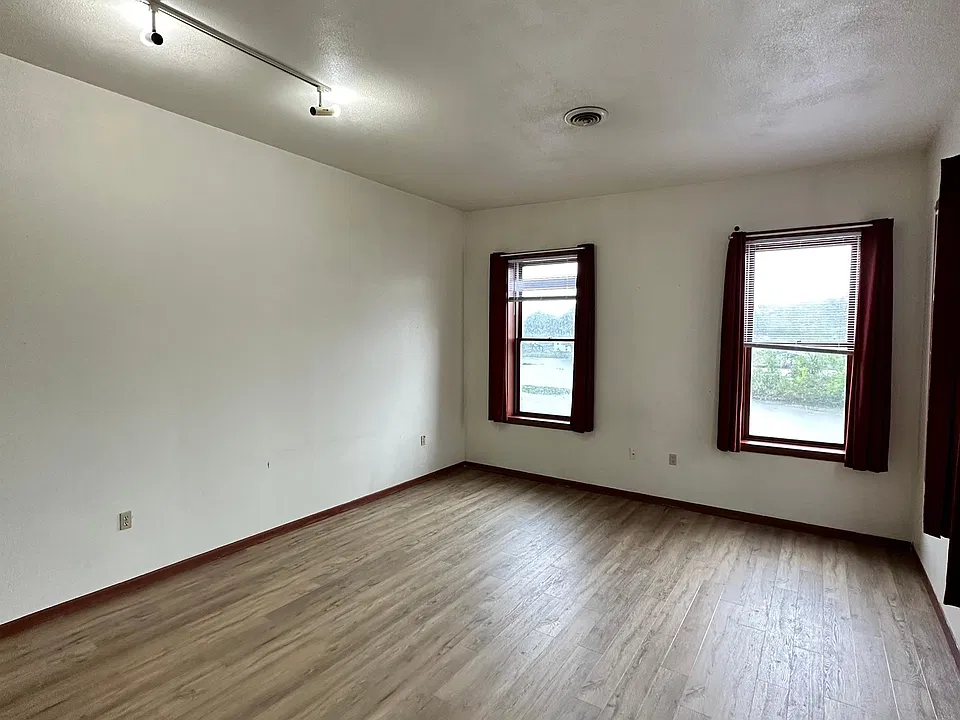 115 W Main St #A