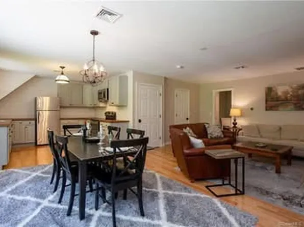 (undisclosed Address), Woodbury, CT 06798