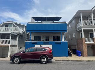20 Illinois Ave, Long Beach, NY 11561