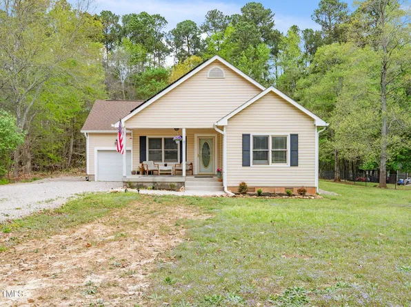 104 Black Cloud Dr, Louisburg, NC 27549