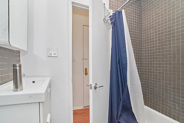 Rented by Corcoran | media 12