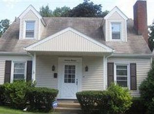 1913 Caledonia St, Harrisburg, PA 17104