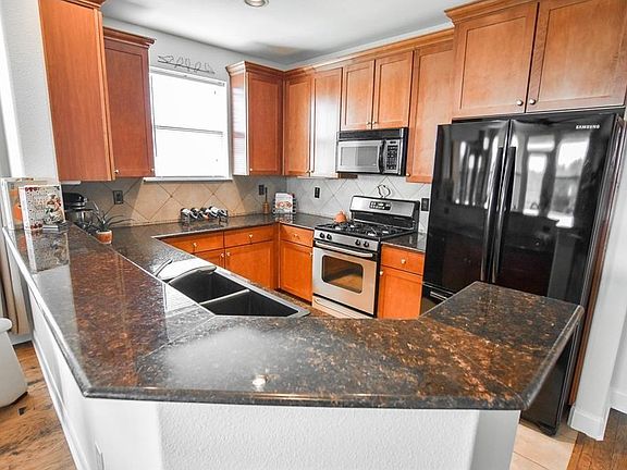 5th image of 500 Waters Edge Dr APT 131