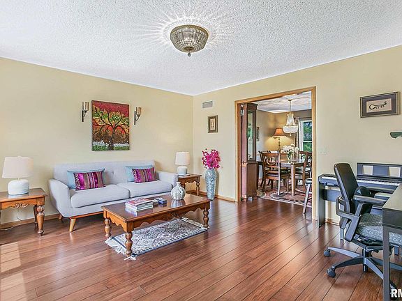5th image of 502 E 14th Avenue Ct