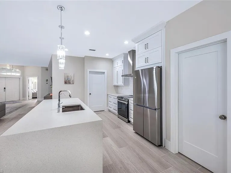 8260 Laurel Lakes Blvd — Photo 15