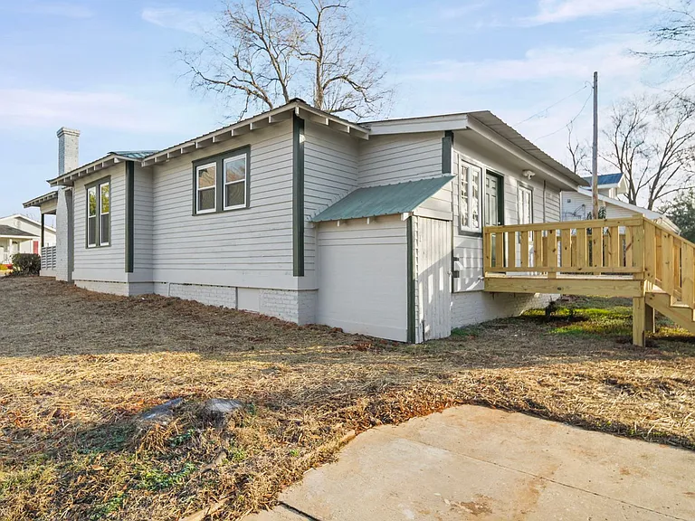 1703 Lowder St — Photo 30