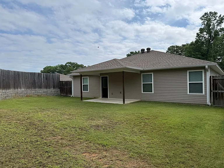 415 S Shady Ln — Photo 16