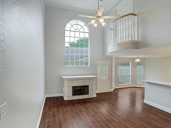 3rd image of 2209 Park Ave