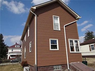 5th image of 212 Avenue B
