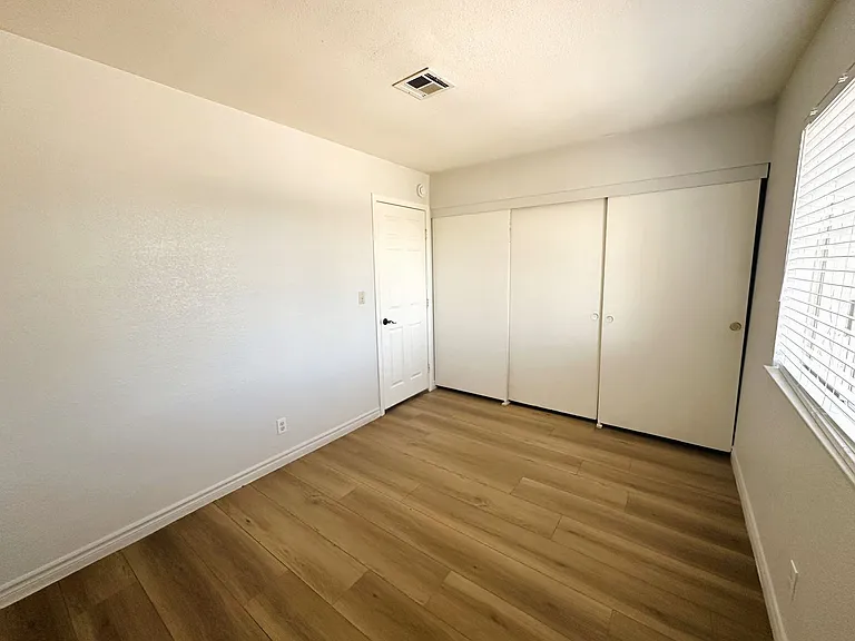 4744 Sand Creek Ave — Photo 12