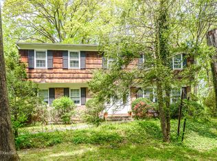 79 The Oaks, Roslyn, NY 11576