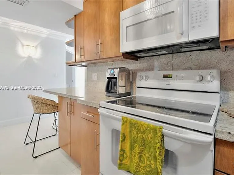 2401 Collins Ave #1805 — Photo 11