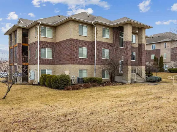 4866 E Court St, Iowa City, IA 52245