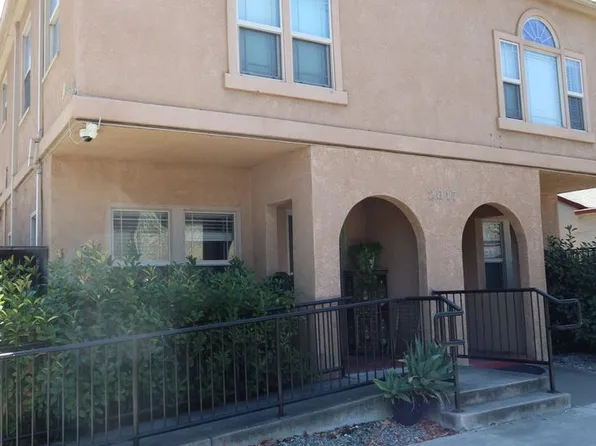 2017 30th Street, 2017 30th St #2, Sacramento, CA 95817