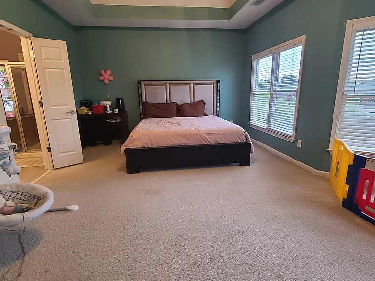 1044 Carroll Ct — Photo 7