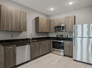 Esker Square, Holt, MI 48842