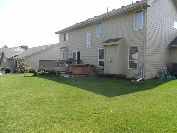4th image of 6033 S 161st St
