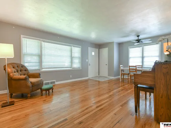 2320 S 36th St, Lincoln, NE 68506