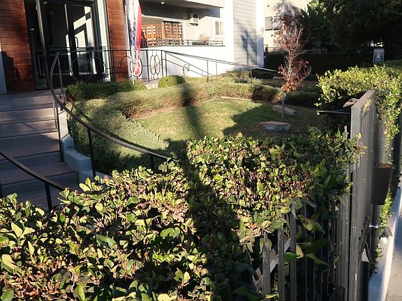 4th image of 5535 Carlton Way #1B-1Ba-650Sqft
