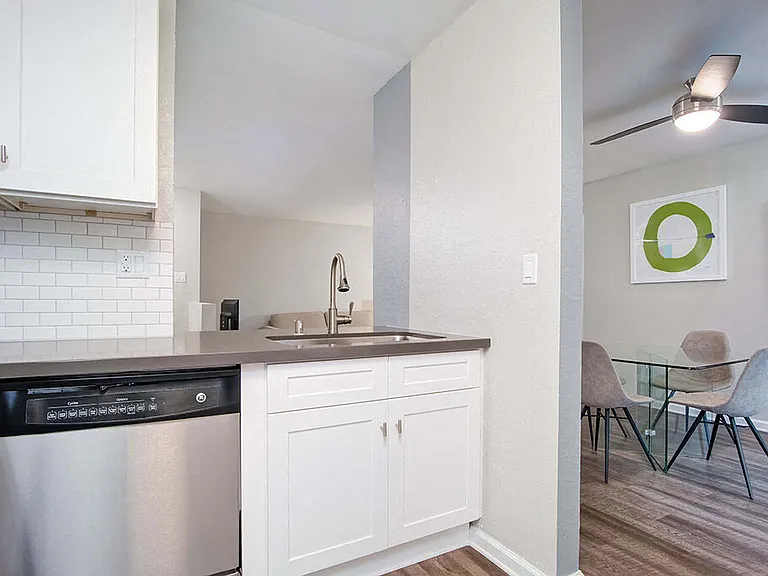 Indie Fairview — Photo 14