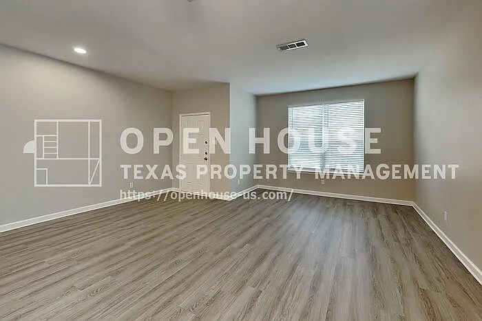 4249 Highgate Rd — Photo 3
