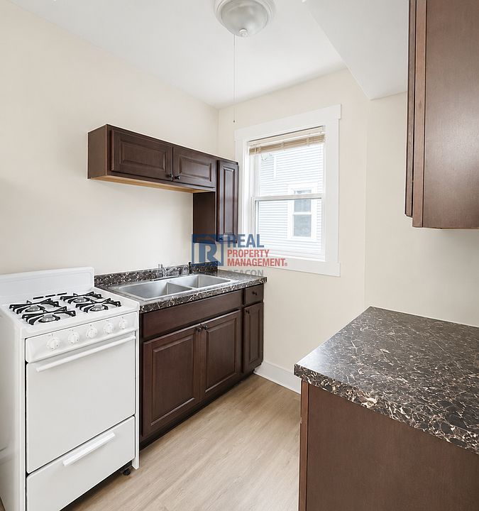 1st image of 24 Mason St #1