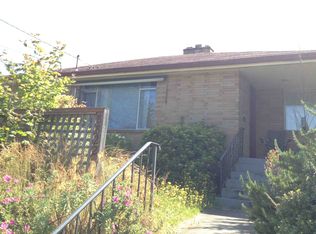 8822 5th Ave NE, Seattle, WA 98115