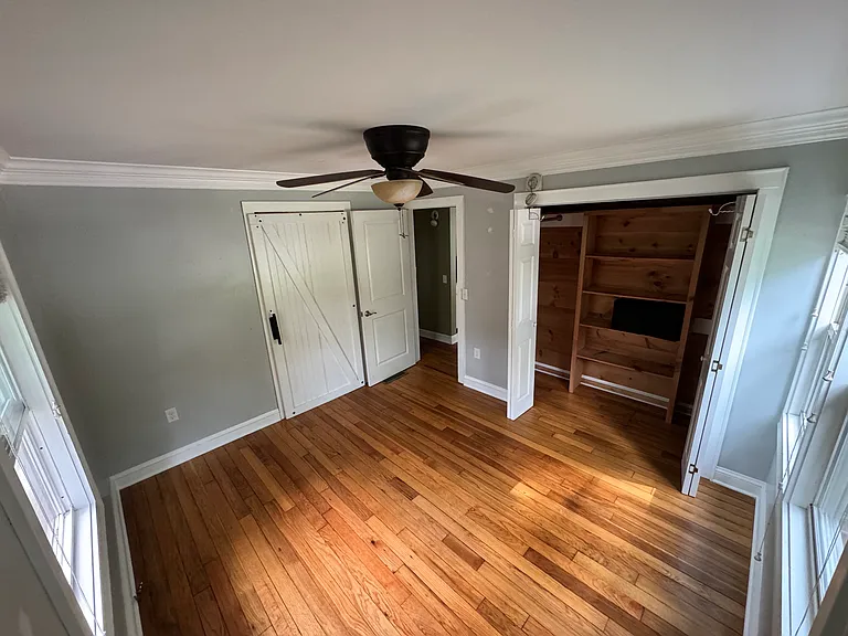 102 Middlemont Ave — Photo 9