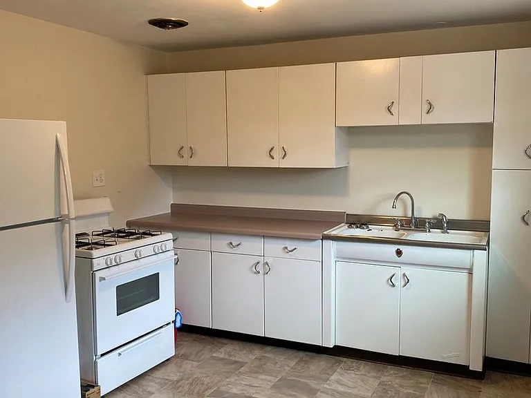 4610 Bryant Ave S — Photo 16