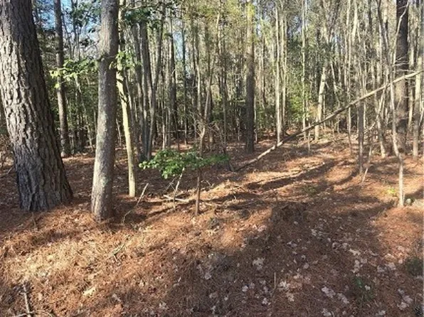 39 Bar Neck Rd #A, Pt Haywood, VA 23138