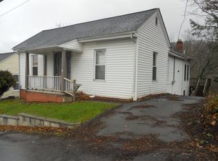 211 E Pine St, Tazewell, VA 24651