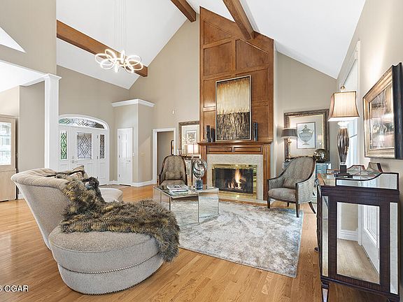2nd image of 921 Rustic Ridge Dr