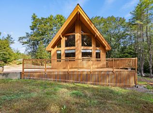 92 Kansas Rd, Naples, ME 04055