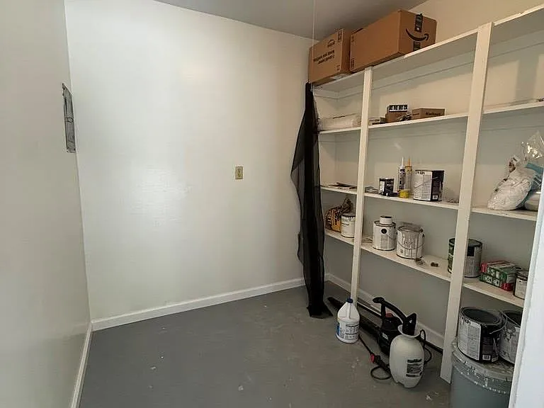 101 Ellen Dr — Photo 16