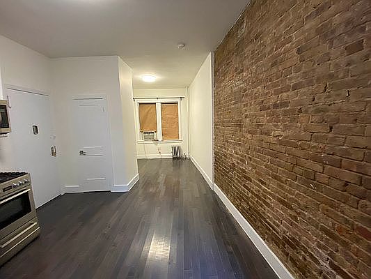 3rd image of 35 E 1st St APT 1