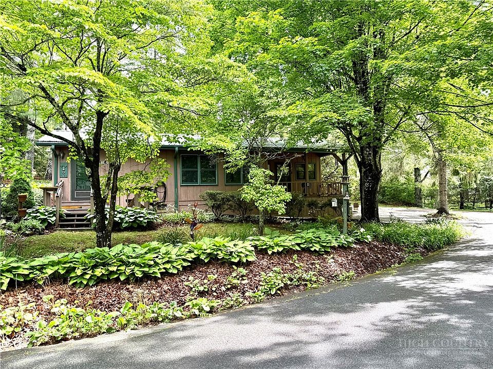 1st image of 71 Yarrow Circle