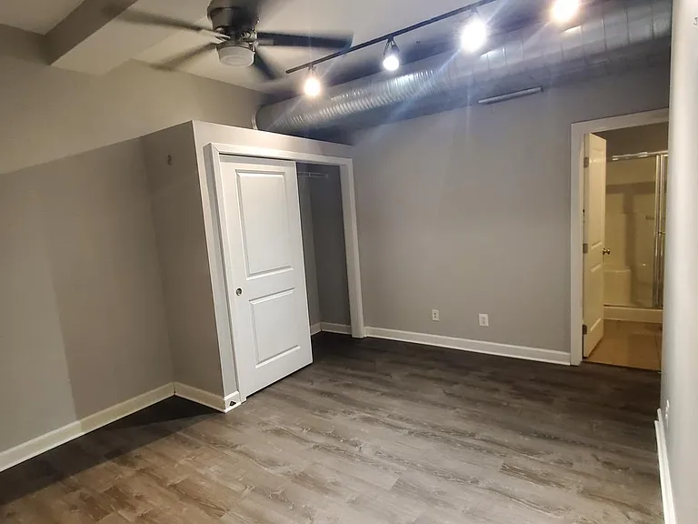 1211 S Charles St #5 — Photo 10
