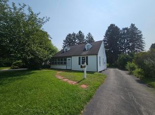 25 Brooklea Dr, Rochester, NY 14624