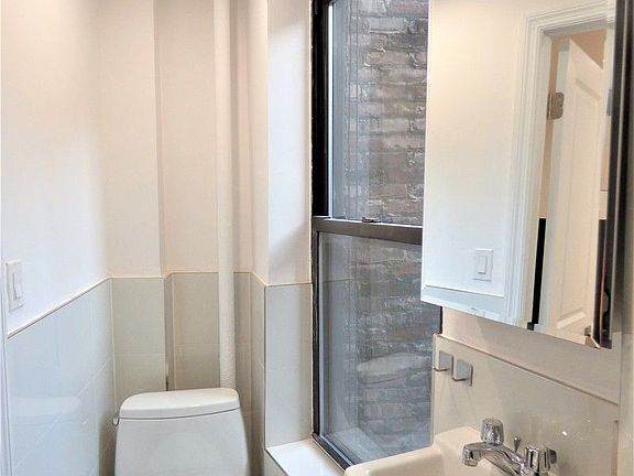 5th image of 26 Leroy St APT 9