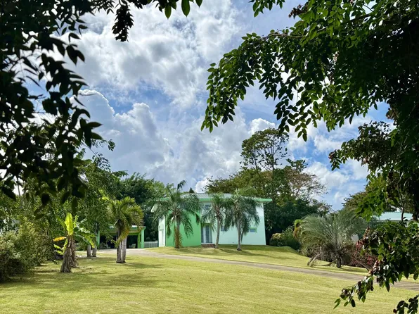 Hacienda Margarita #14, Luquillo, PR 00773