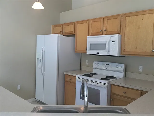 1350 Rolling River Rd — Photo 3