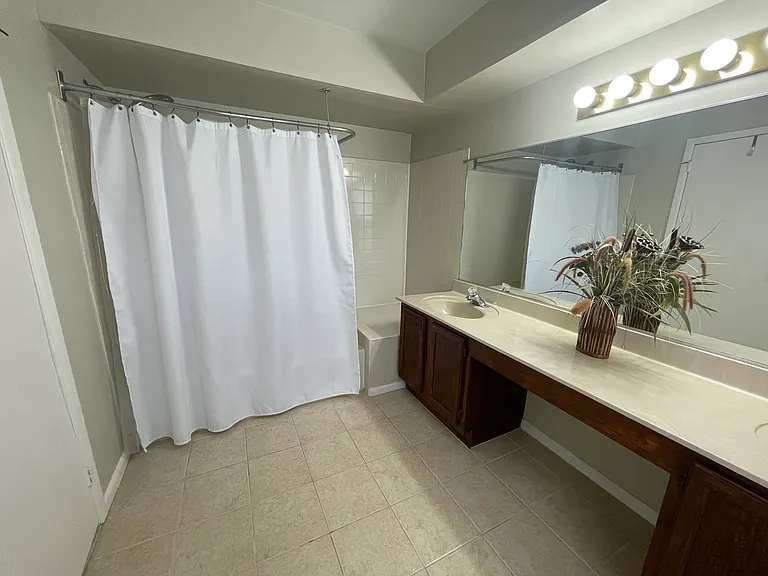 115 Cascade Ct #8 — Photo 13