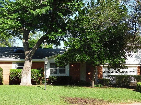 3rd image of 1521 Shilling Dr