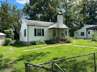 2617 Orton Dr, Maryville, TN 37804