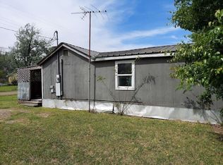 108 E McGee St, New Boston, TX 75570