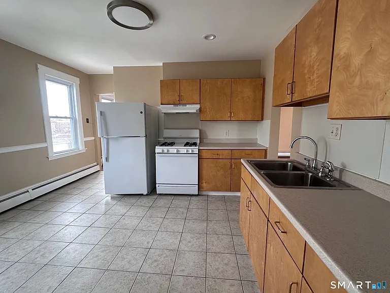 22-24 Bushnell St — Photo 8