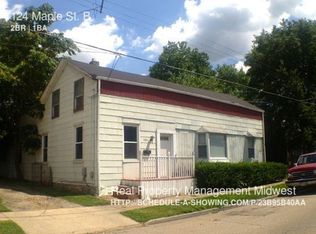 124 Maple St #B, Wyoming, OH 45215